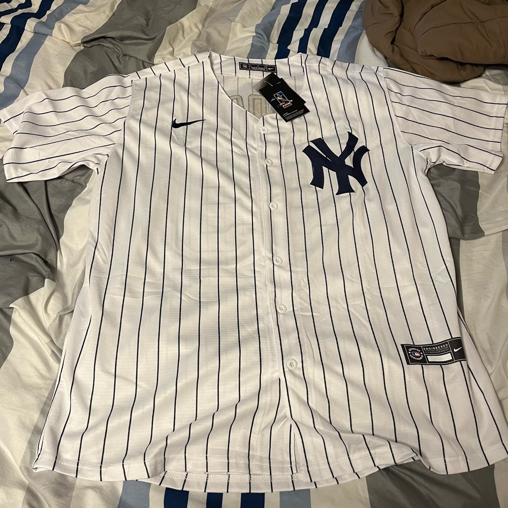 Mens New York Yankees Jersey